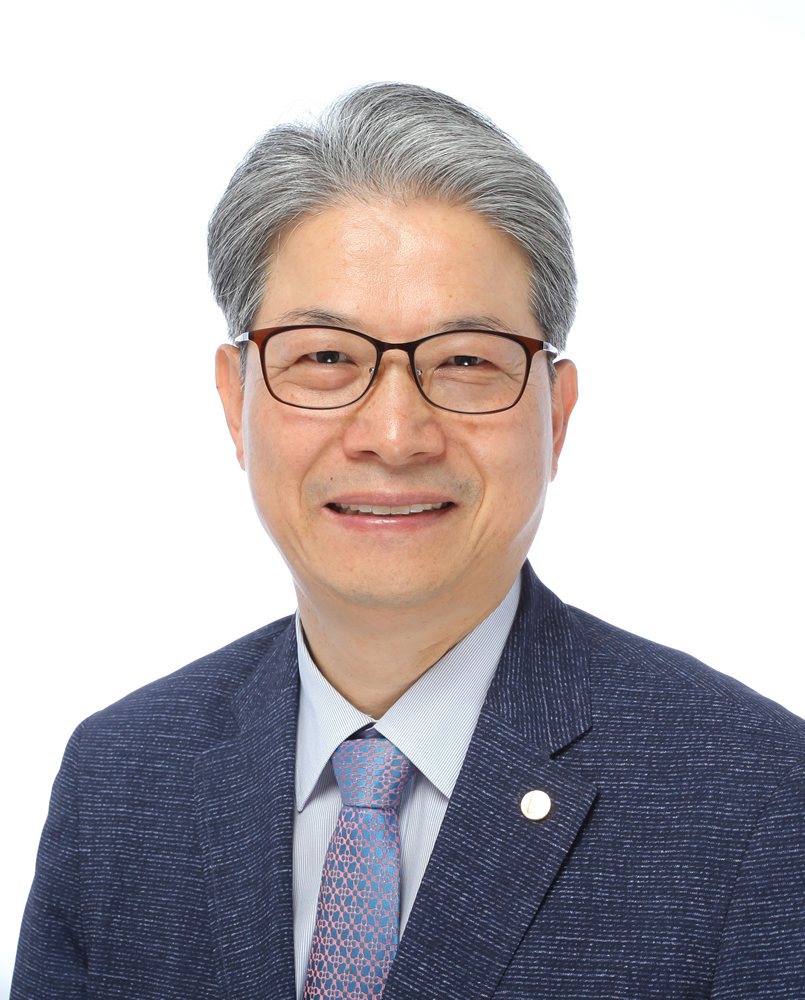 에스라 김